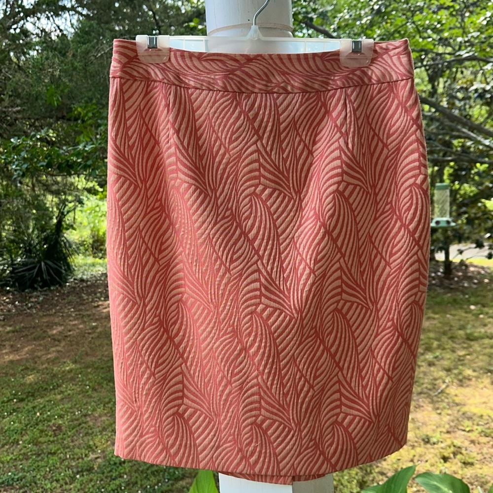 Calvin Klein size 10 salmon and peach midi skirt.